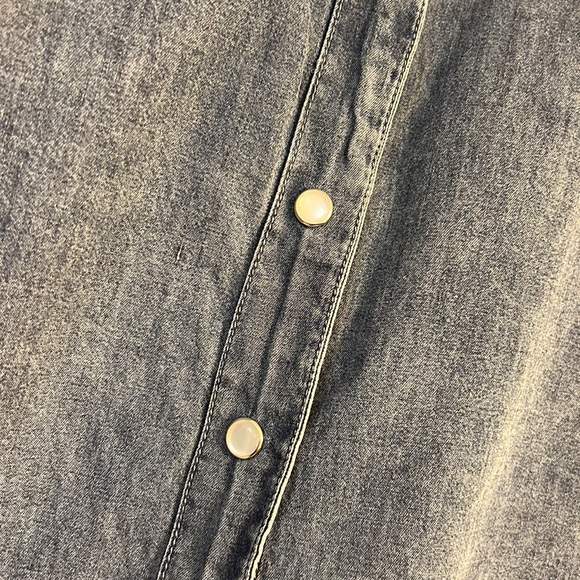 Jen Puff Sleeve Denim Button Down Top (Medium Indigo) Size Small - Picture 2 of 2